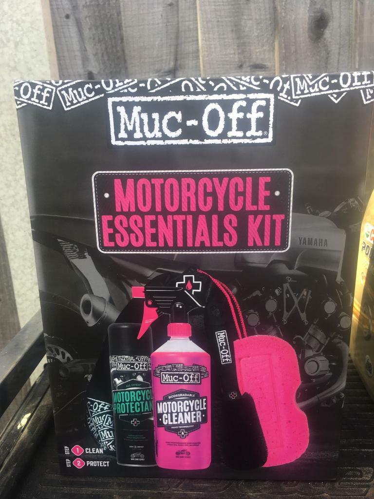 muc off motorcycle essentials kit